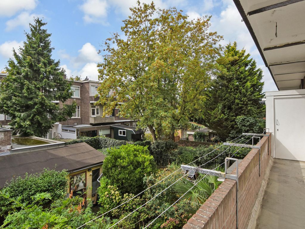 Juliana van Stolberglaan 339, 'S-GRAVENHAGE