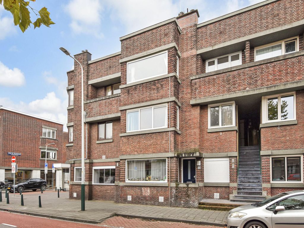 Juliana van Stolberglaan 339, 'S-GRAVENHAGE