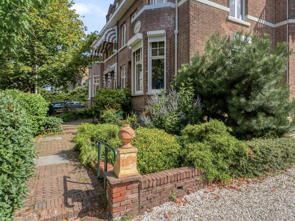 Eisenhowerlaan 51A, 'S-GRAVENHAGE