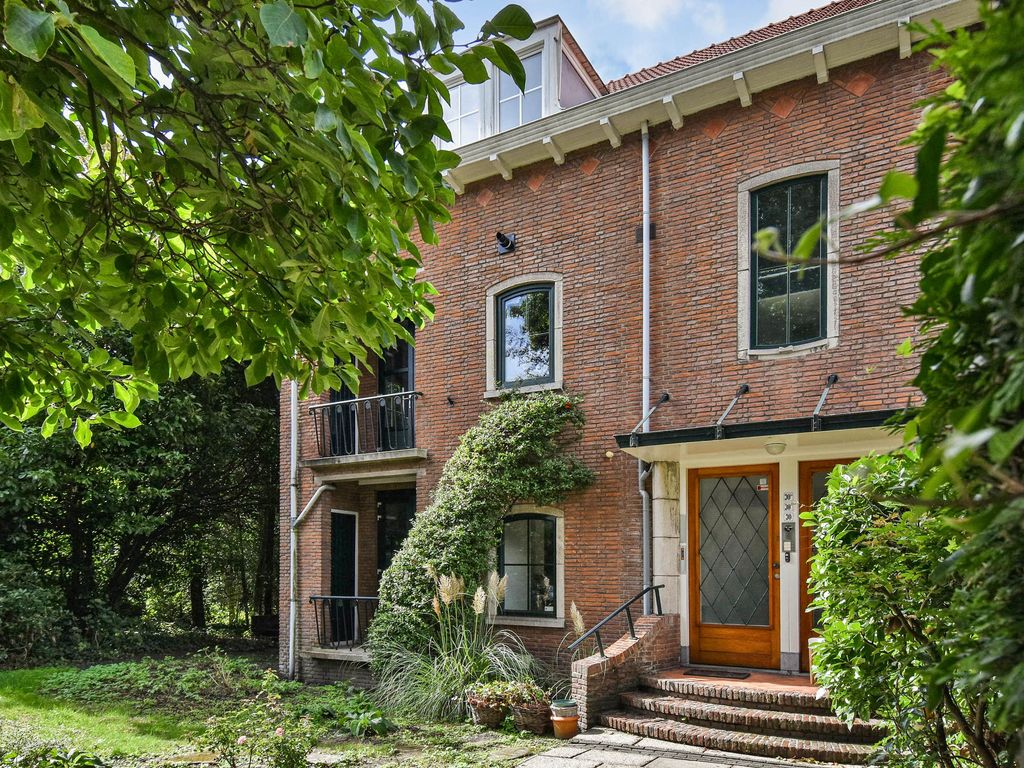 Floris Grijpstraat 30B, 'S-GRAVENHAGE