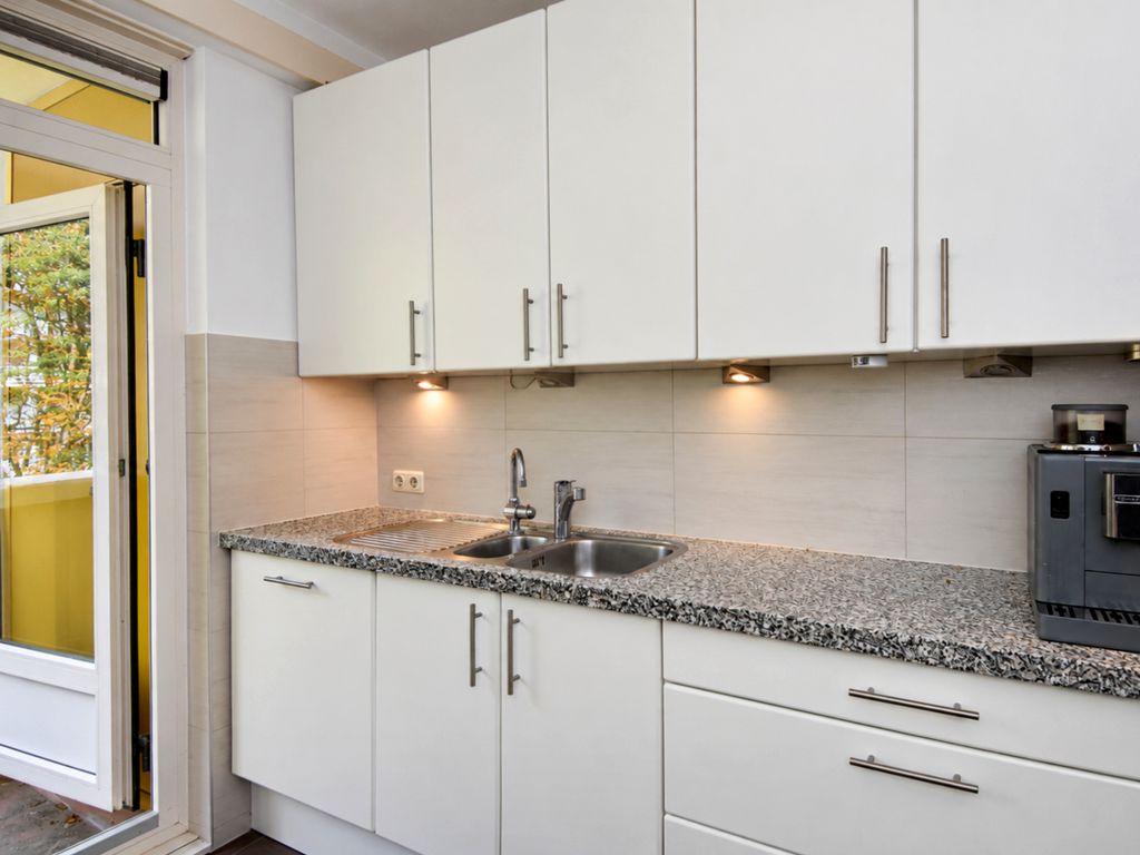 Suzannaland 424, 'S-GRAVENHAGE