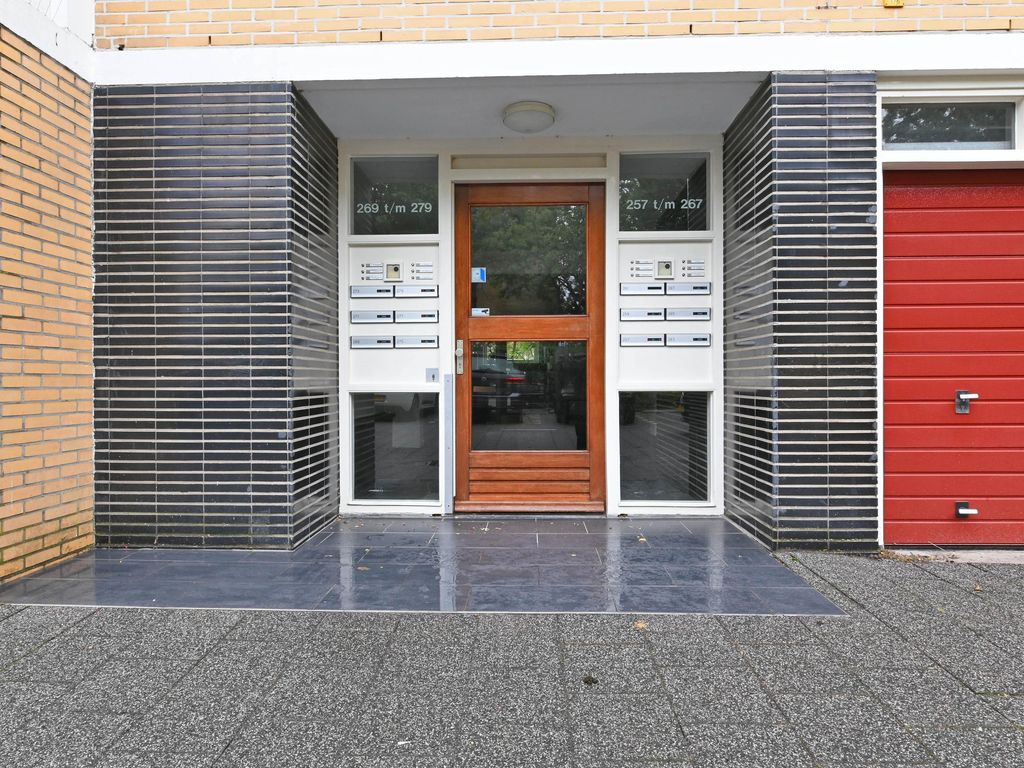 Landr&eacute;straat 261, 'S-GRAVENHAGE
