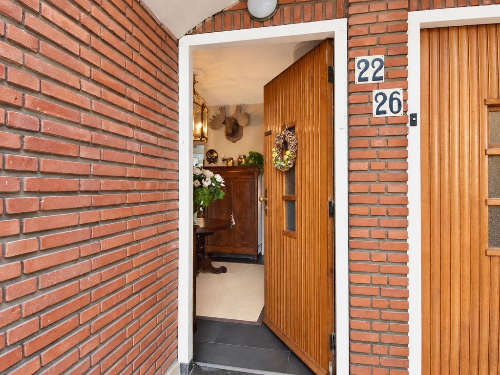 Hart Nibbrigkade 22, 'S-GRAVENHAGE
