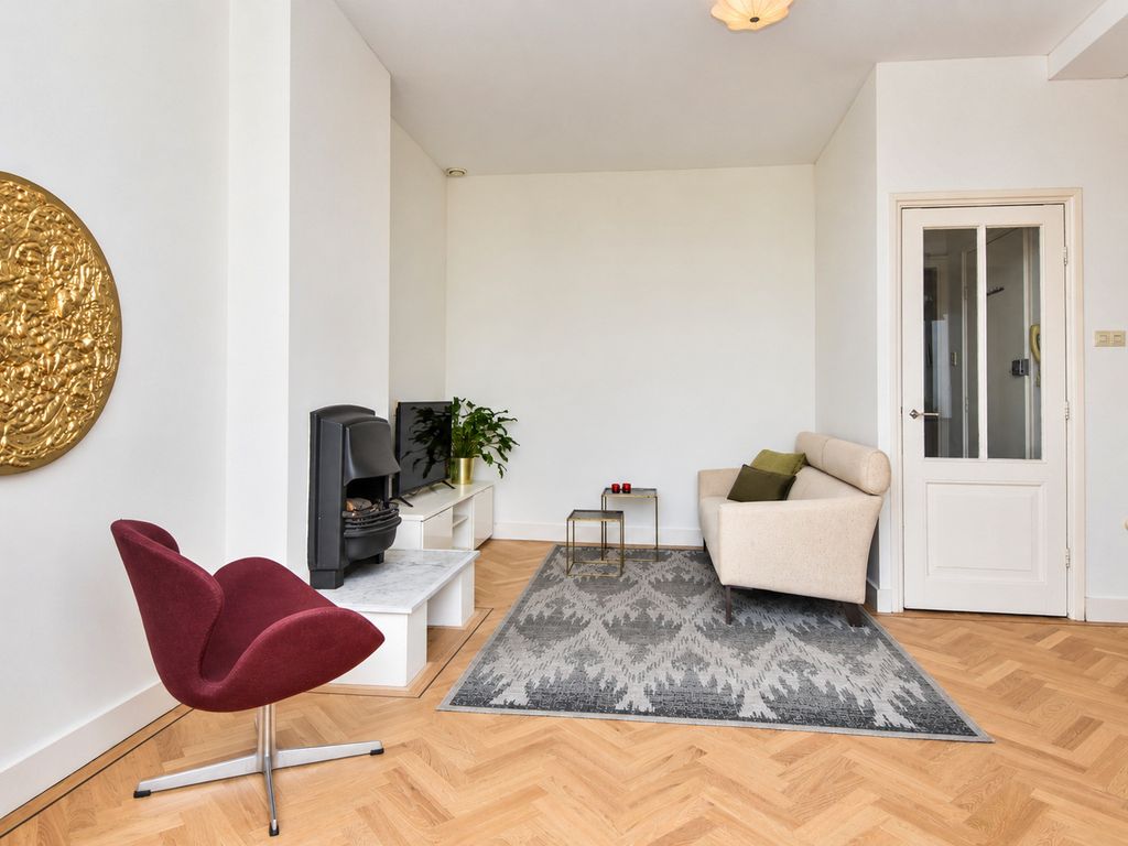 Groot Hertoginnelaan 223B, 'S-GRAVENHAGE