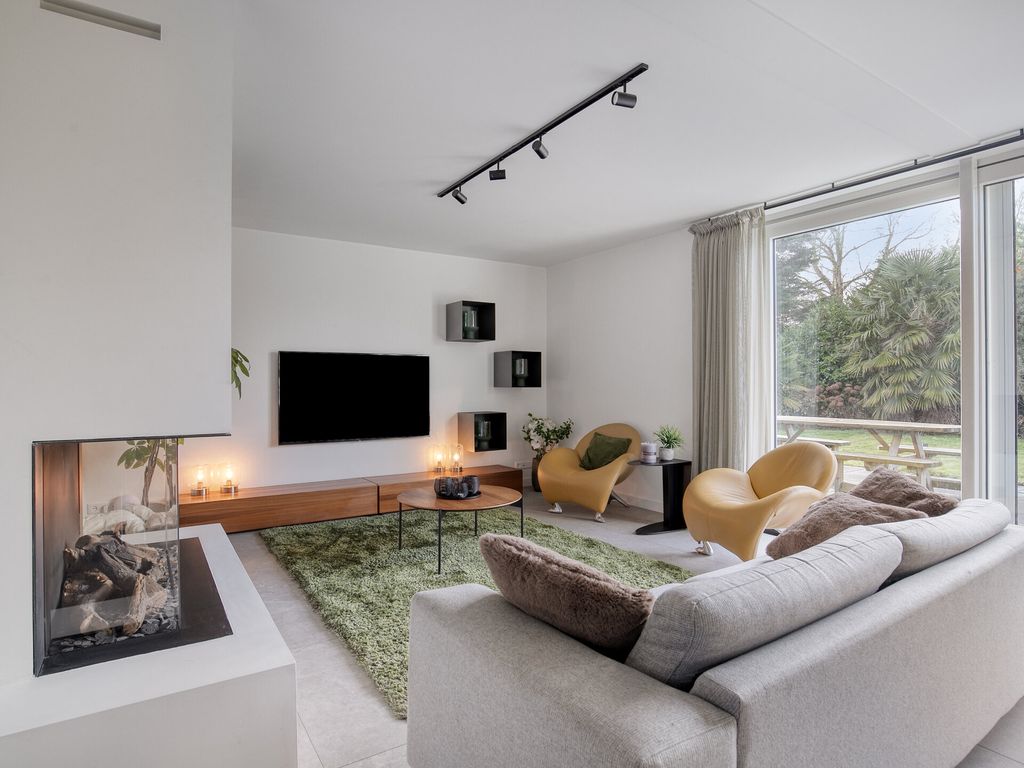 Schans 16, HELLEVOETSLUIS