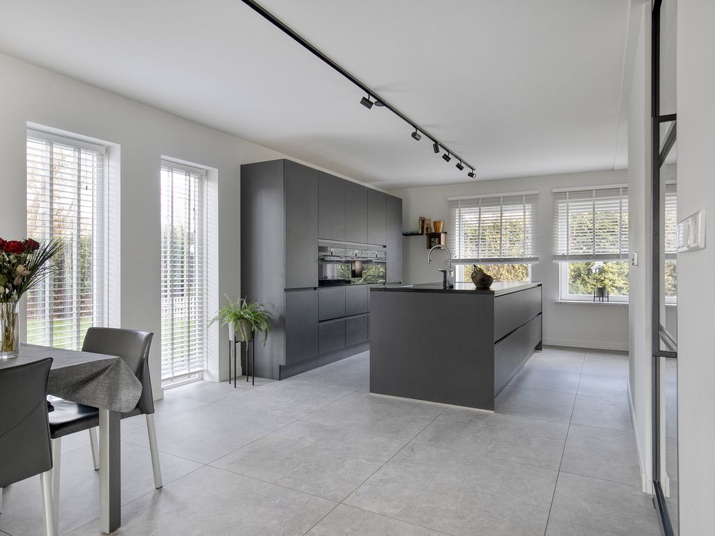 Schans 16, HELLEVOETSLUIS