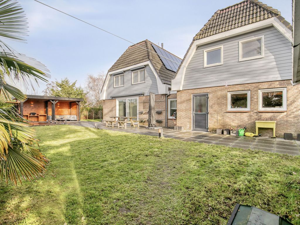 Schans 16, HELLEVOETSLUIS