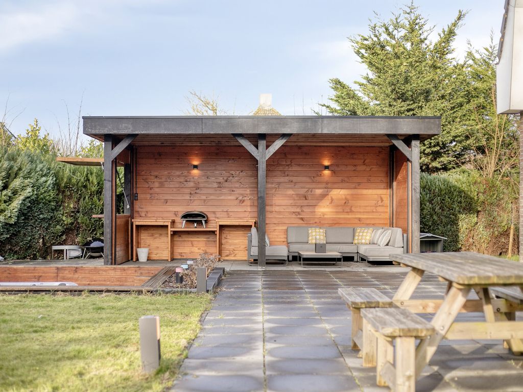 Schans 16, HELLEVOETSLUIS