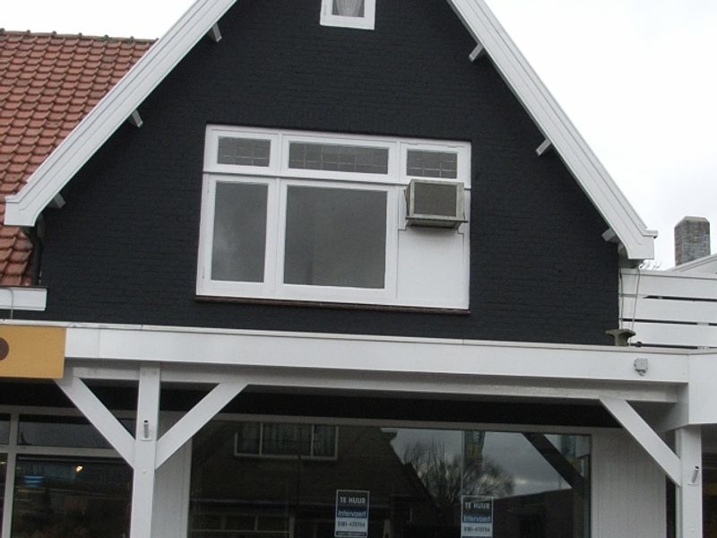 Stationsweg 8, Oostvoorne