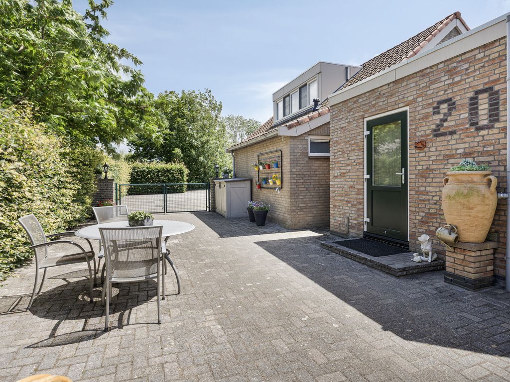 Ruigendijk 15, TINTE