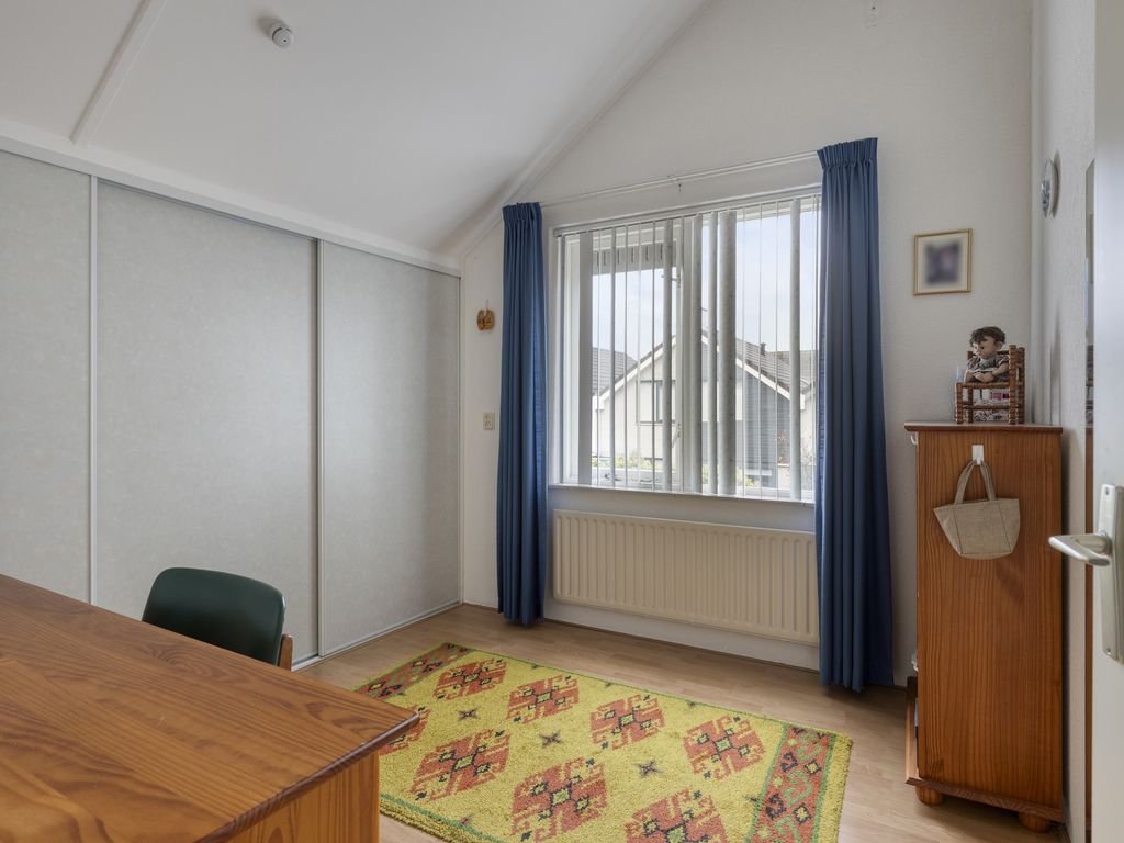 Philips van Almondestraat 9, HELLEVOETSLUIS