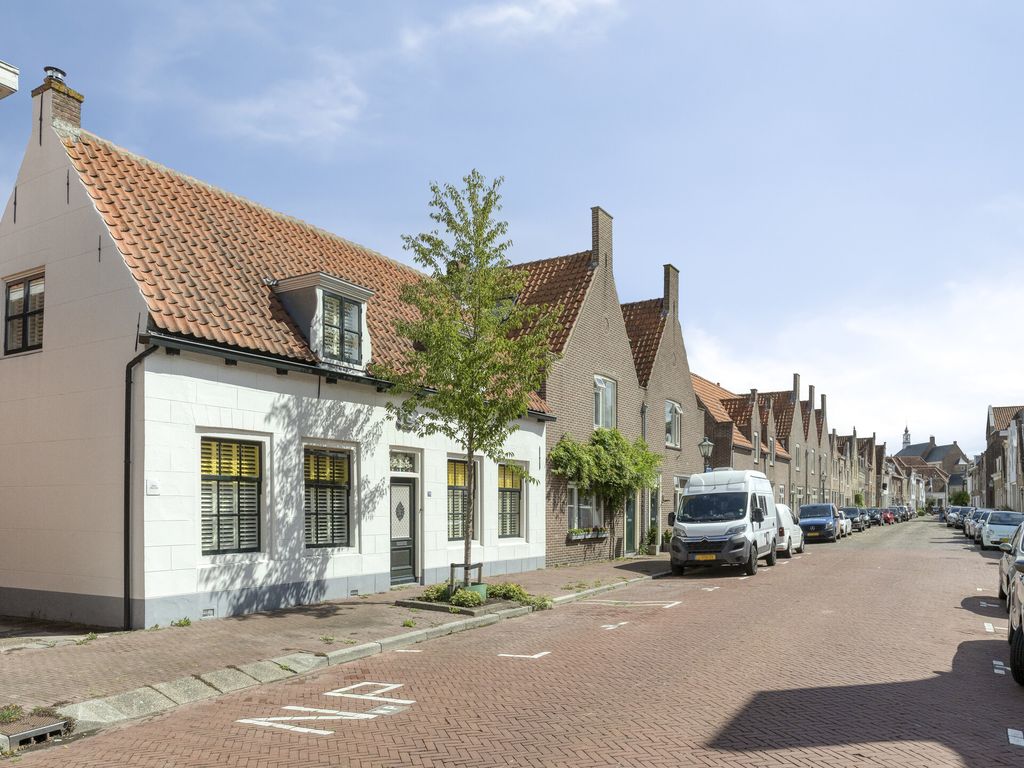 Langestraat 72, BRIELLE