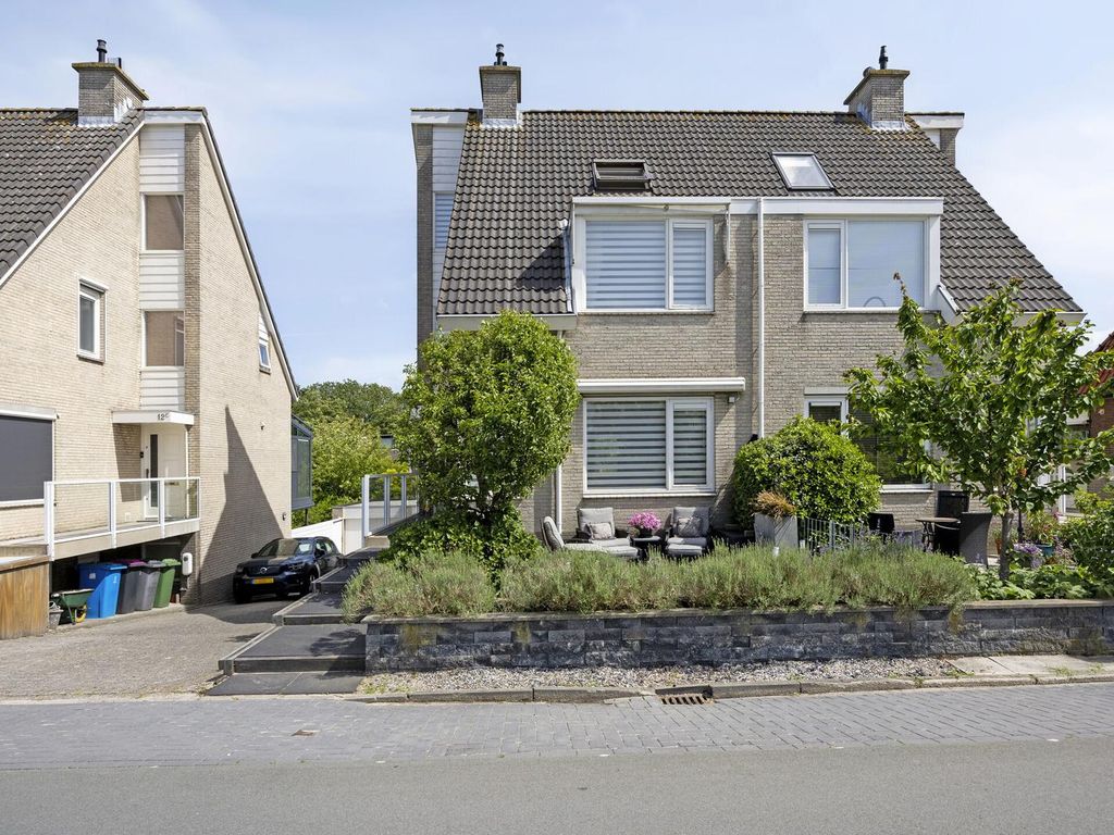 Oostvlietweg 12B, Leidschendam