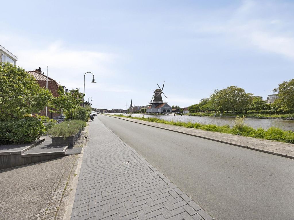 Oostvlietweg 12B, Leidschendam