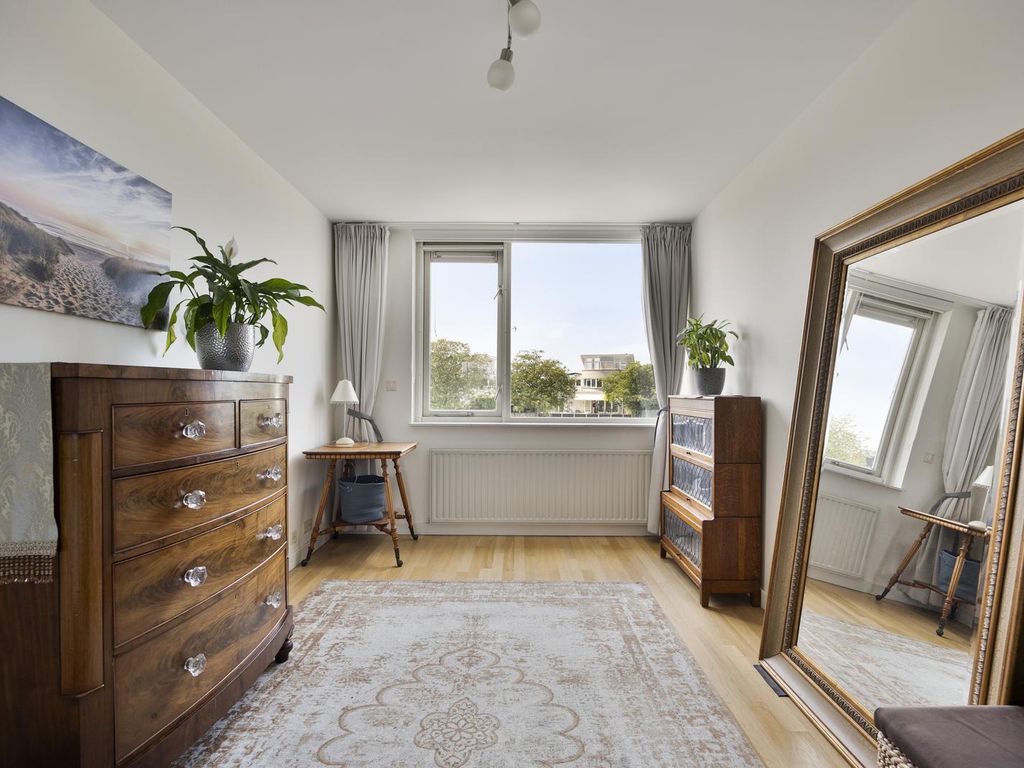Oostvlietweg 12B, Leidschendam