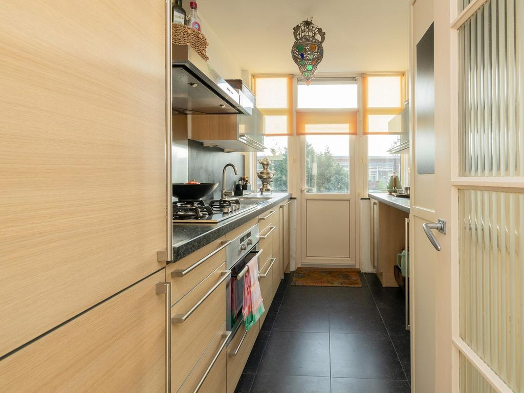 Resedastraat 18, 'S-Gravenhage