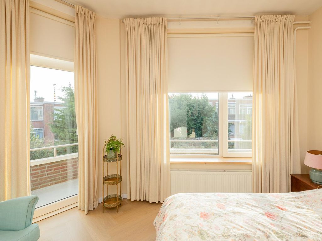 Resedastraat 18, 'S-Gravenhage