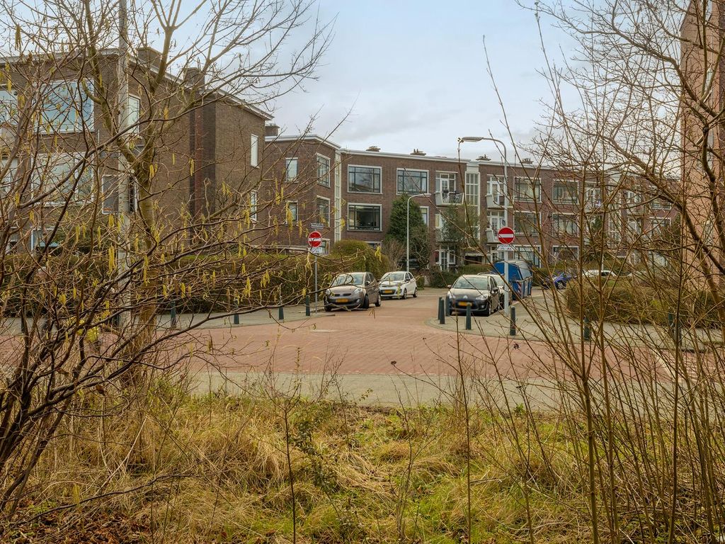 Resedastraat 18, 'S-Gravenhage