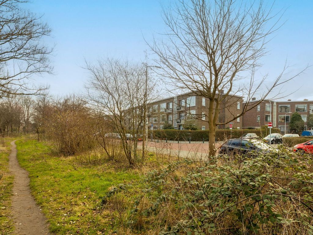 Resedastraat 18, 'S-Gravenhage