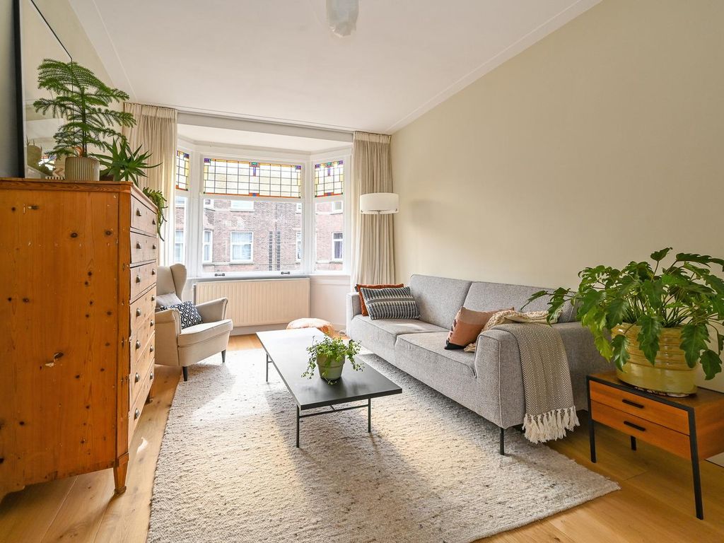 Lunterenstraat 147, 'S-Gravenhage