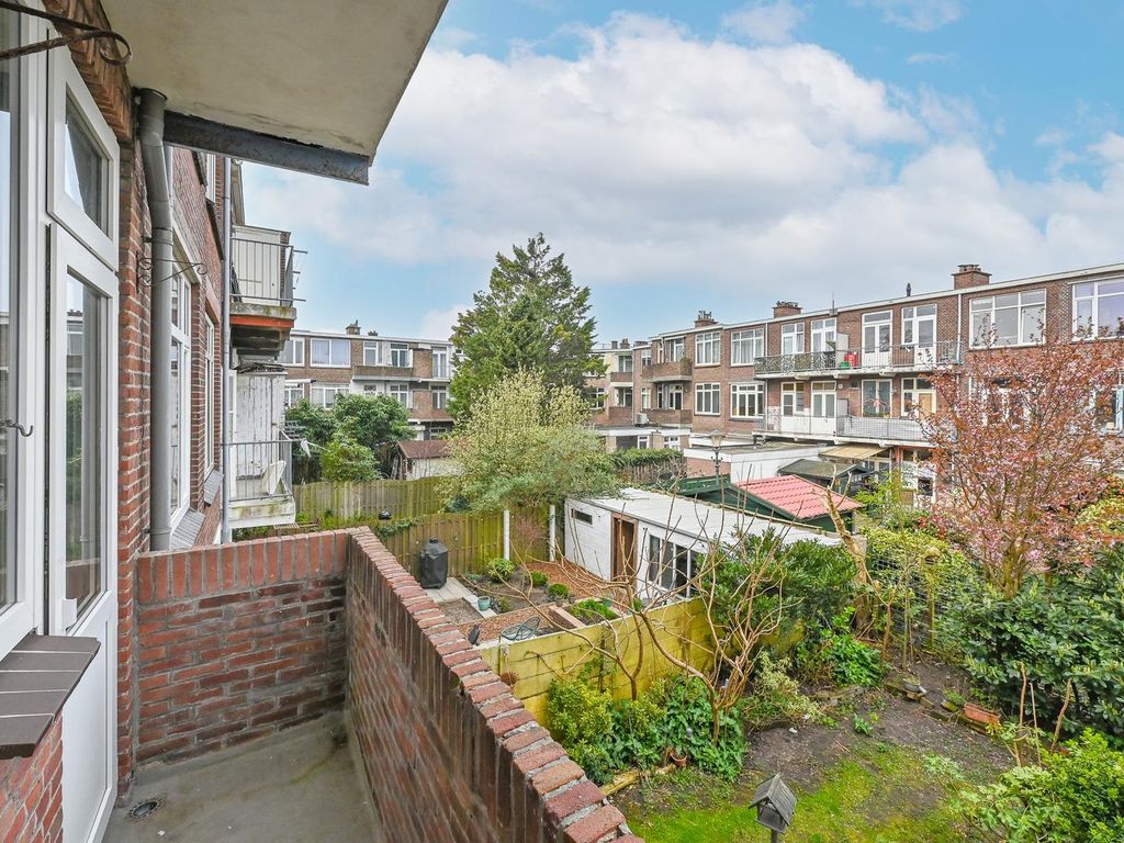 Lunterenstraat 147, 'S-Gravenhage