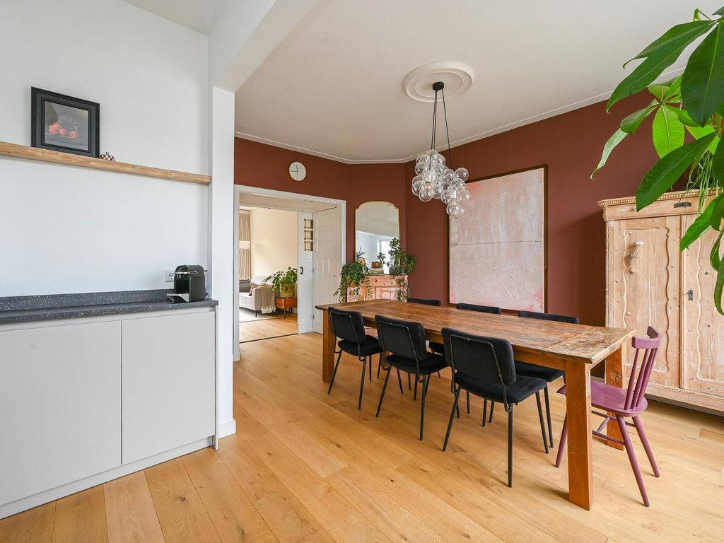 Lunterenstraat 147, 'S-Gravenhage