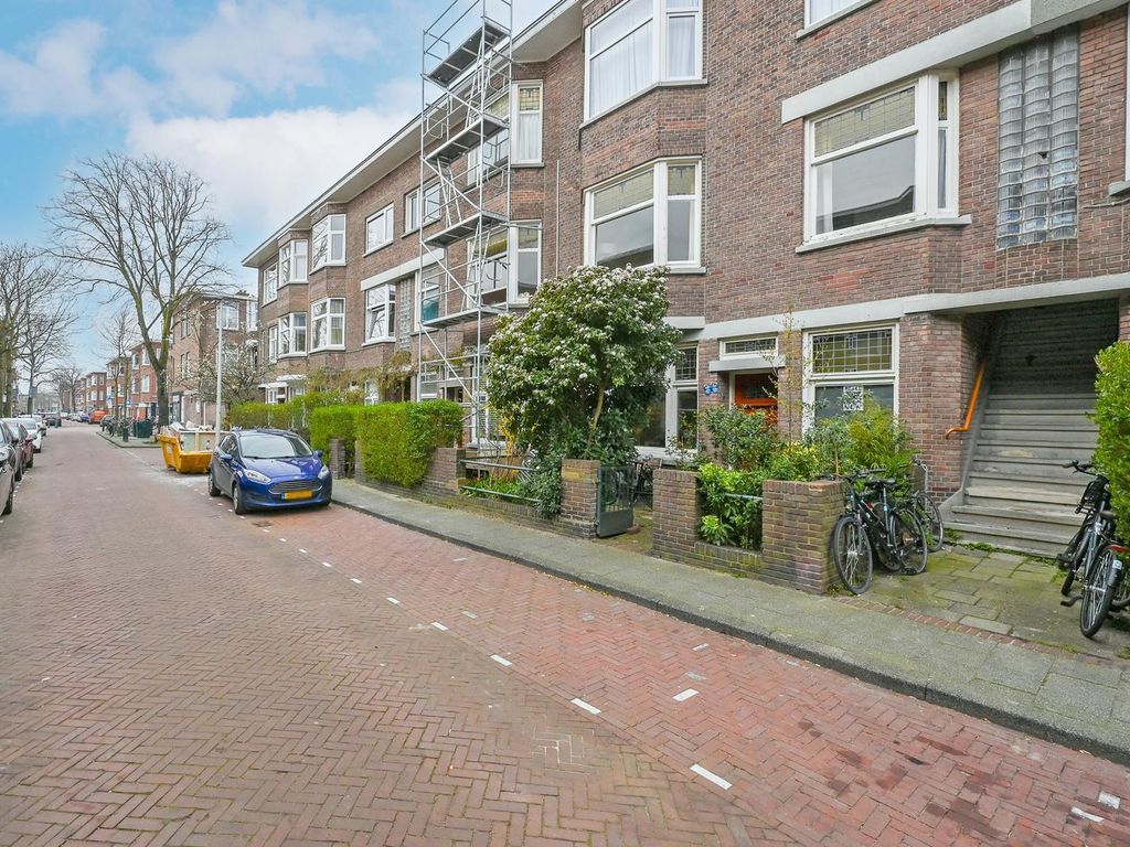 Lunterenstraat 147, 'S-Gravenhage