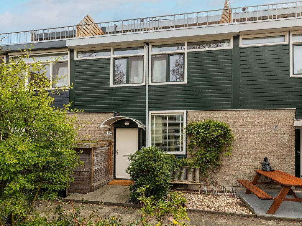 Wilgendreef 103, Voorburg