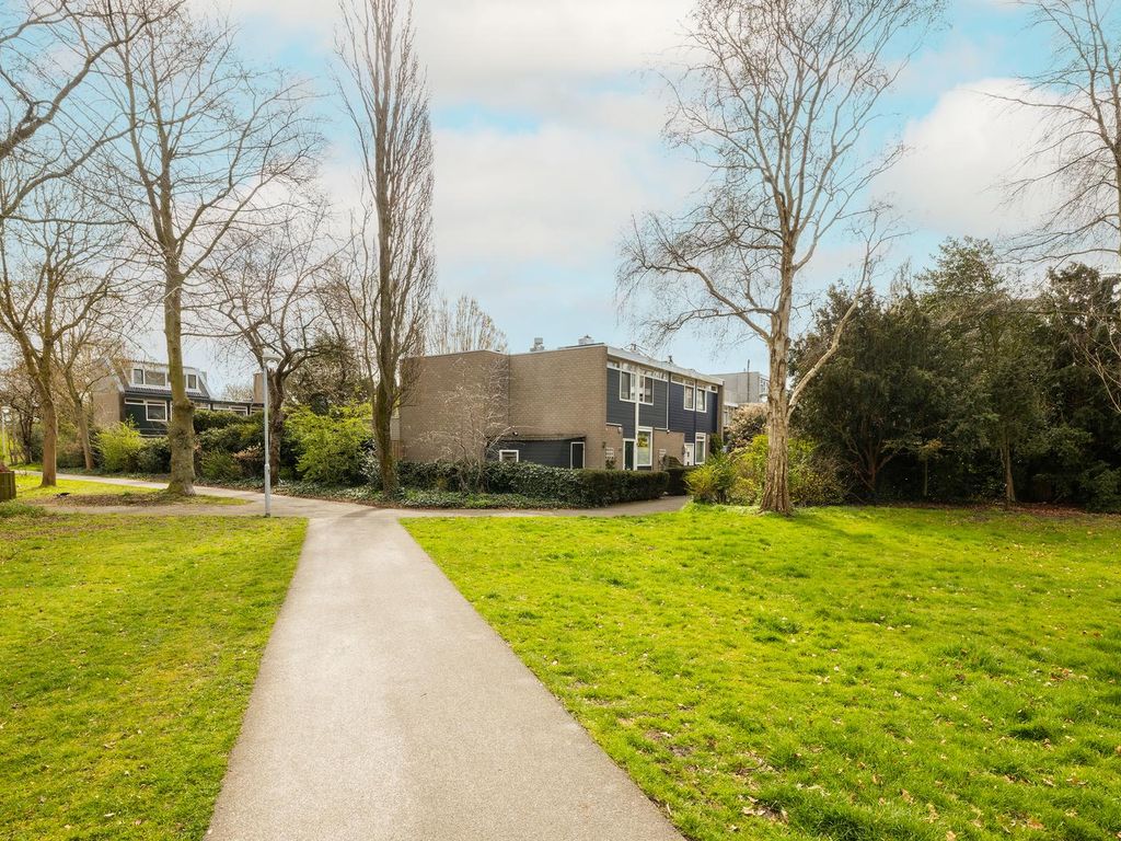 Wilgendreef 103, Voorburg