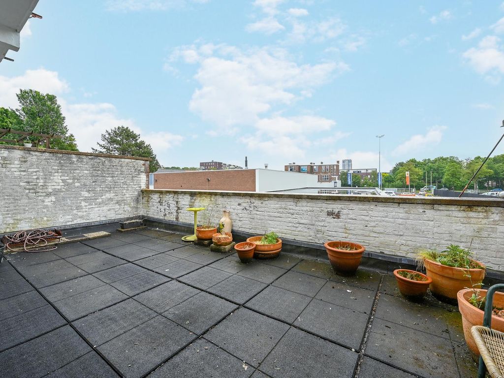 Okkernootstraat 90, 'S-Gravenhage