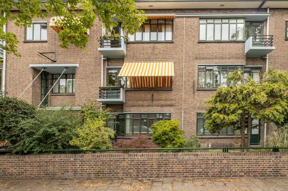 Van Hogendorpstraat 91