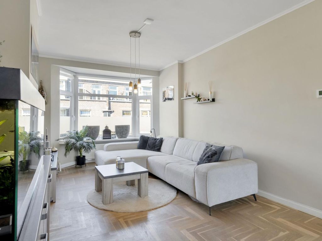 Morelstraat 126, 'S-GRAVENHAGE