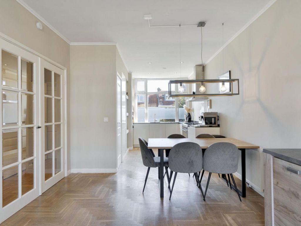 Morelstraat 126, 'S-GRAVENHAGE