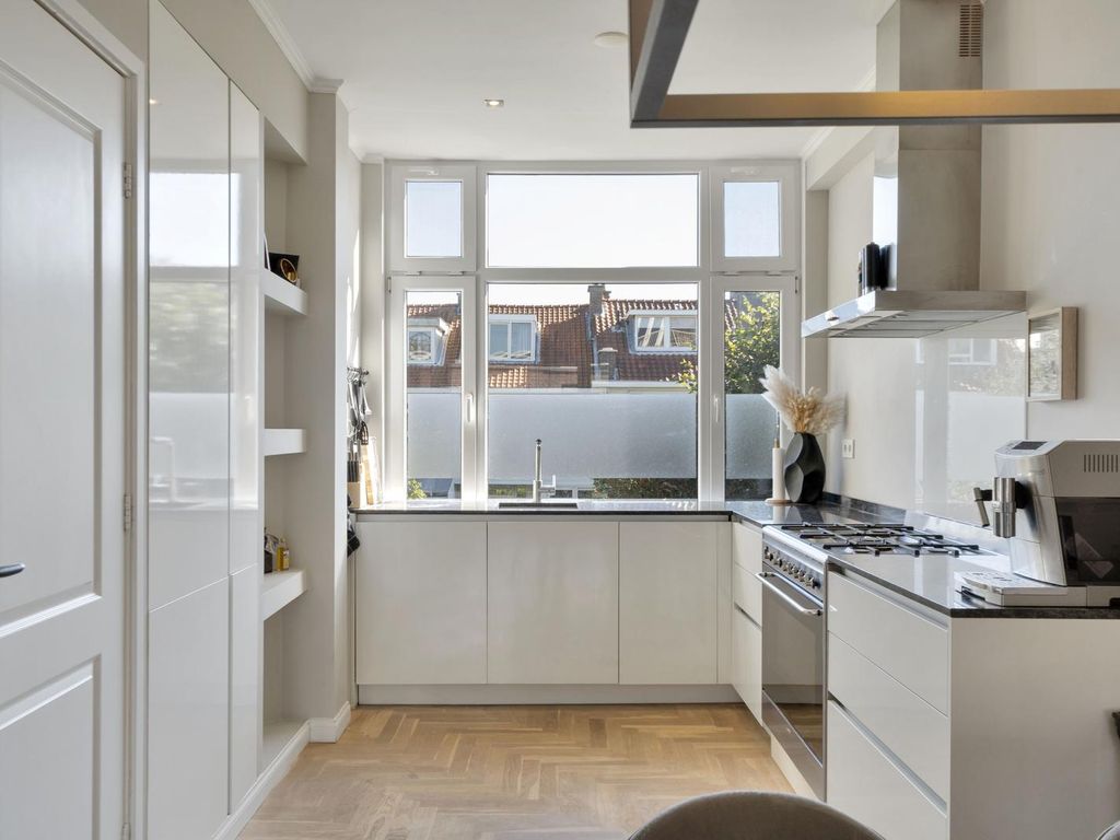 Morelstraat 126, 'S-GRAVENHAGE