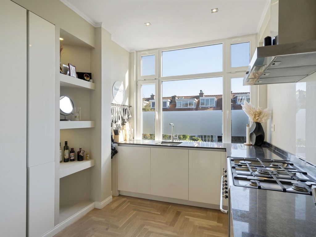 Morelstraat 126, 'S-GRAVENHAGE