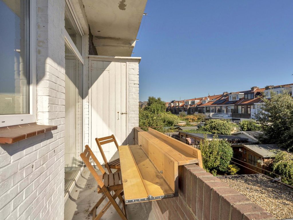 Morelstraat 126, 'S-GRAVENHAGE