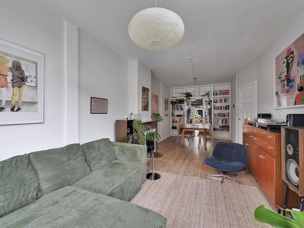 Lunterenstraat 186, 'S-GRAVENHAGE