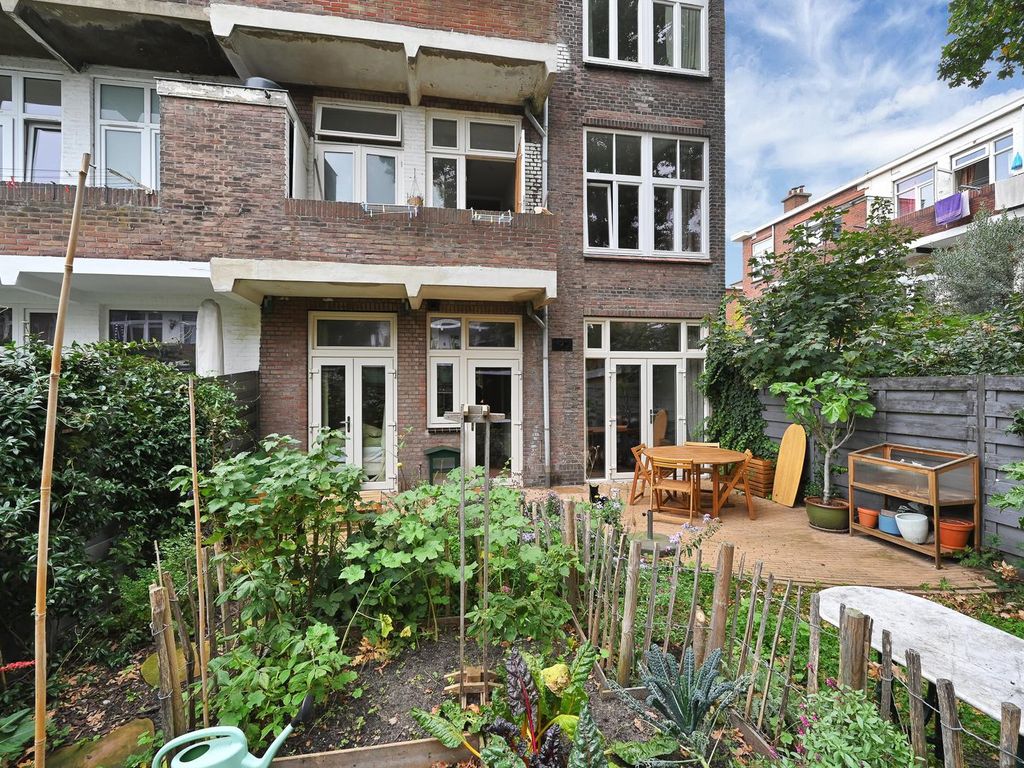 Lunterenstraat 186, 'S-GRAVENHAGE