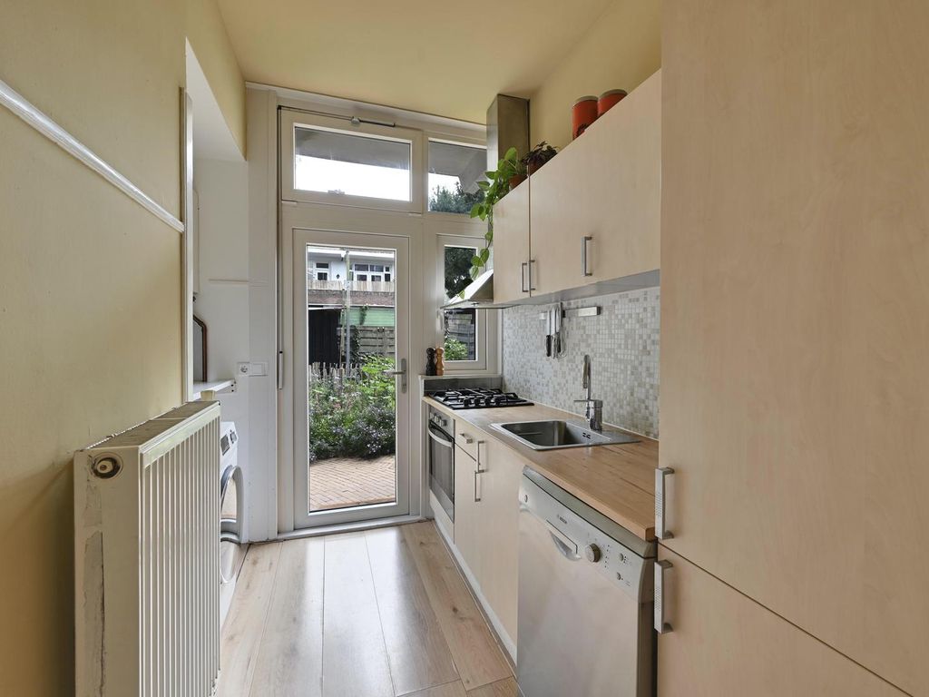 Lunterenstraat 186, 'S-GRAVENHAGE