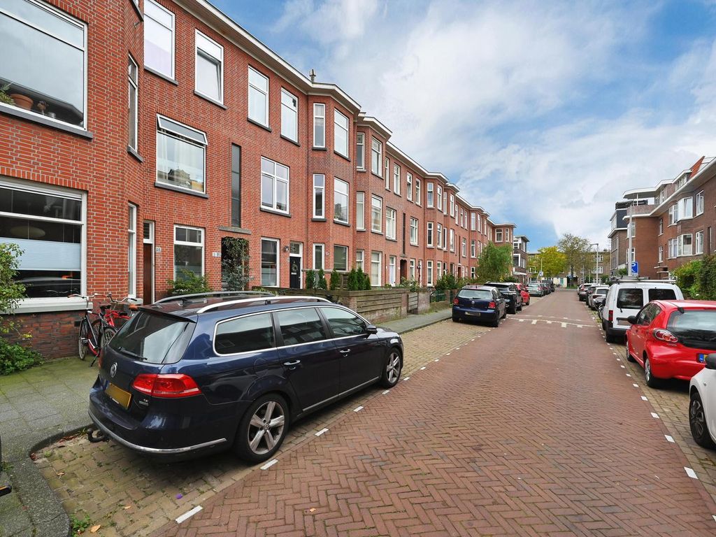 Lunterenstraat 186, 'S-GRAVENHAGE