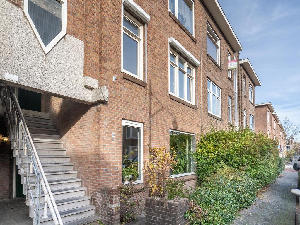 Bussumsestraat 157, 'S-Gravenhage