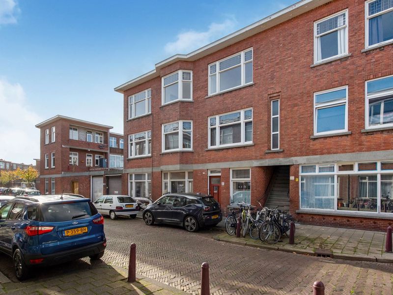 Hoenderloostraat 57, 