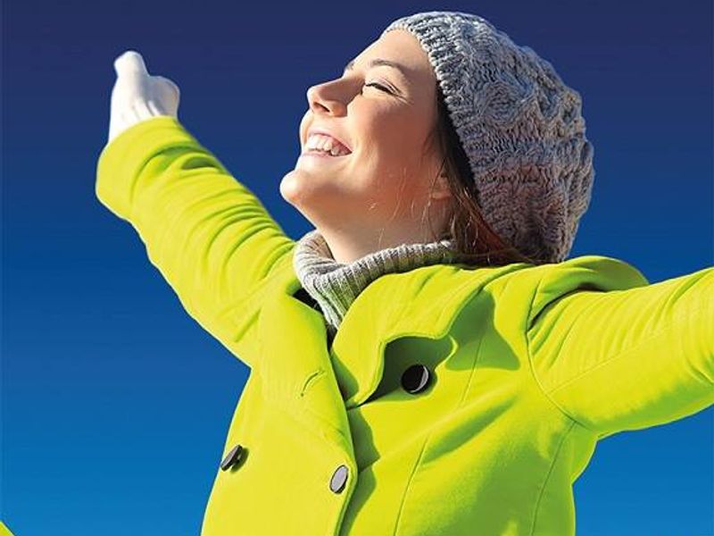Luister naar Sky en leef een jaar gratis! mogelijk gemaakt door: VBO Makelaar