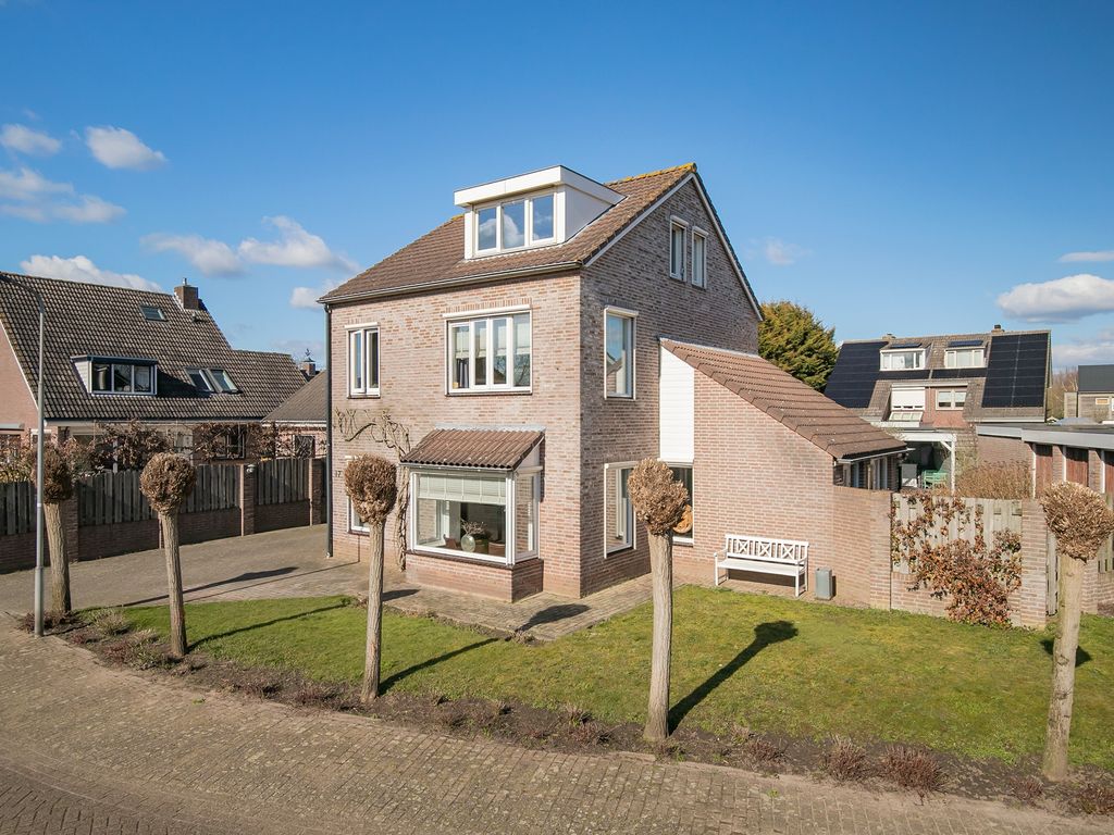 Dennekampke 17, 's-Hertogenbosch