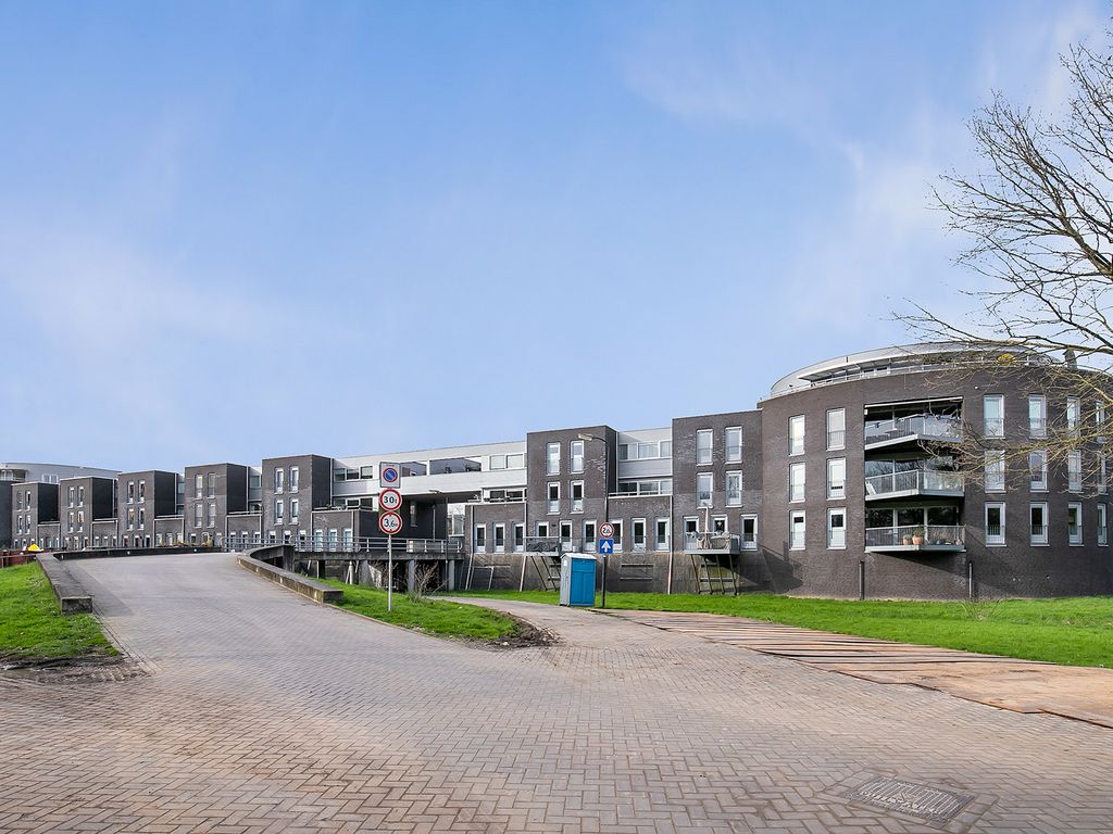 Velderwoude 44, 'S-Hertogenbosch