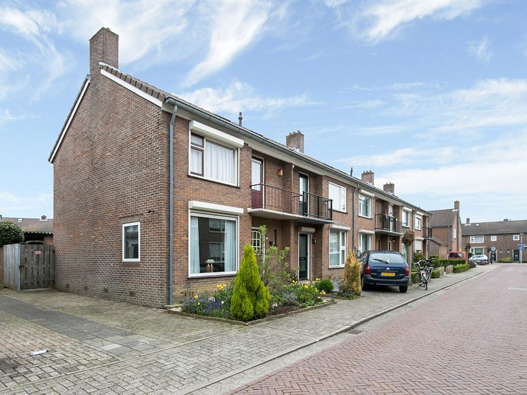 Pastoor Sprengersstraat 10, Kerkdriel