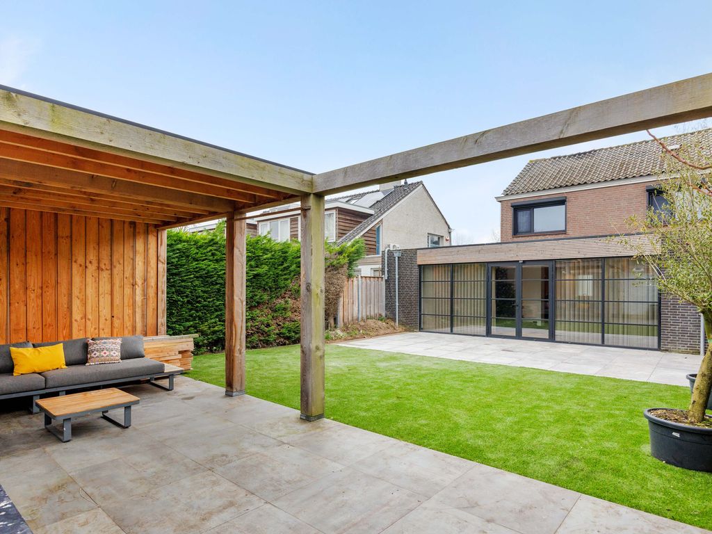 Sint Lambertusstraat 10, 's-Hertogenbosch