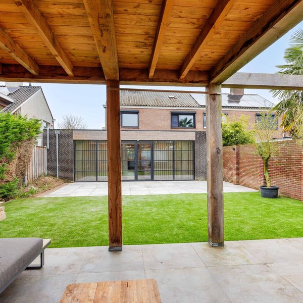Sint Lambertusstraat 10, 's-Hertogenbosch