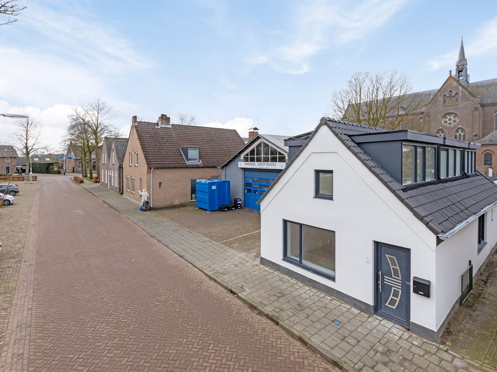 Meester Prinsenstraat 9, Haarsteeg