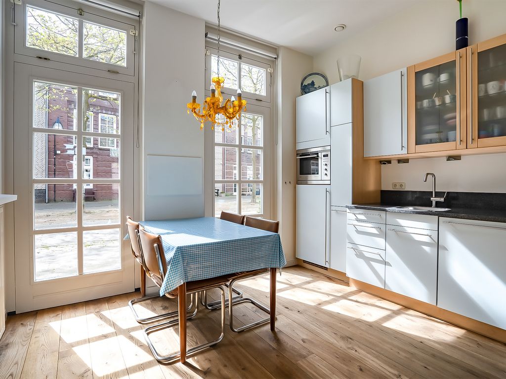 Oberon 46, 's-Hertogenbosch